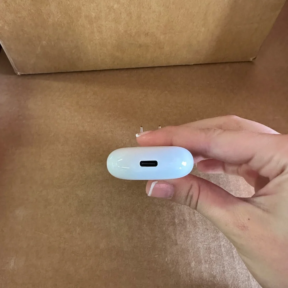 USB-C Adapter with foldable prongs